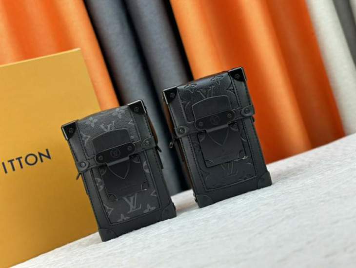 Picture of Louis Vuitton Mens Bags _SKUfw178152810fw
